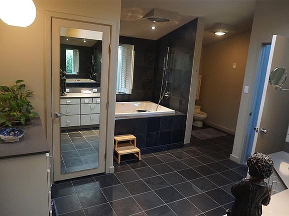 5th image of 3908 Trisha Val Ct