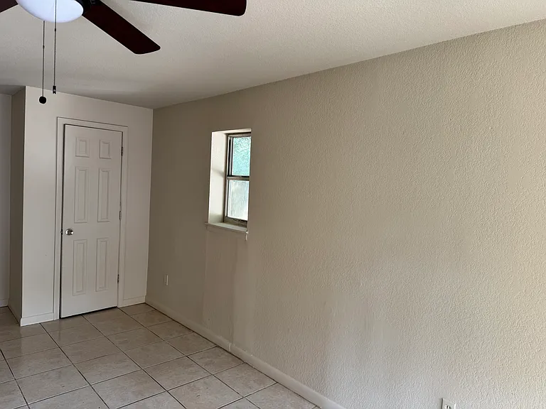 708 La Salle Way — Photo 12