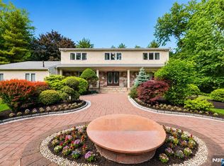 690 Soldier Hill Rd, Oradell, NJ 07649
