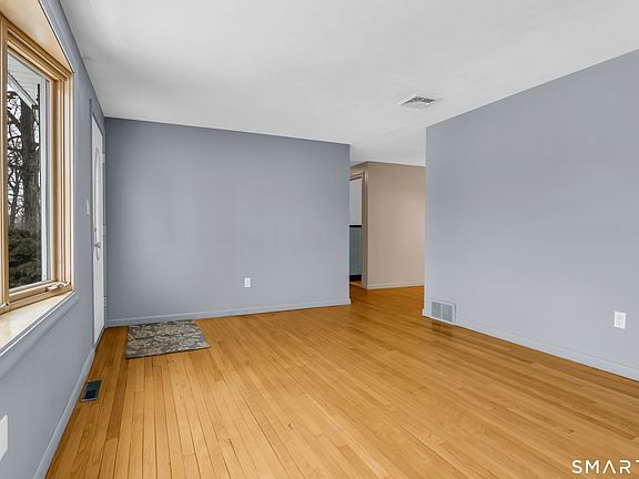 5th image of 204 Parker Farms Road