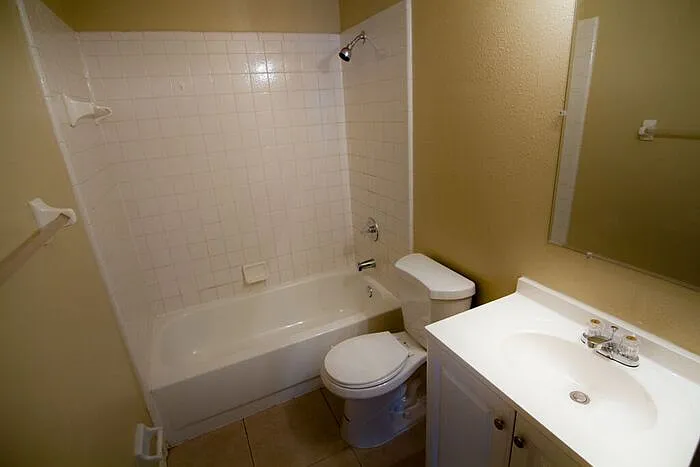 3224 Chamberlain St — Photo 2