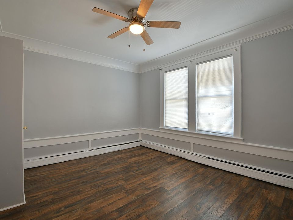 1st image of 50-52 Smith St #1B