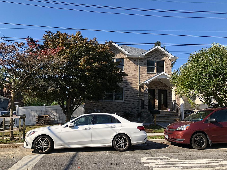 1st image of 40 Kensington Ave