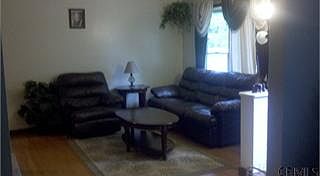 3rd image of 31 E Parkwood St