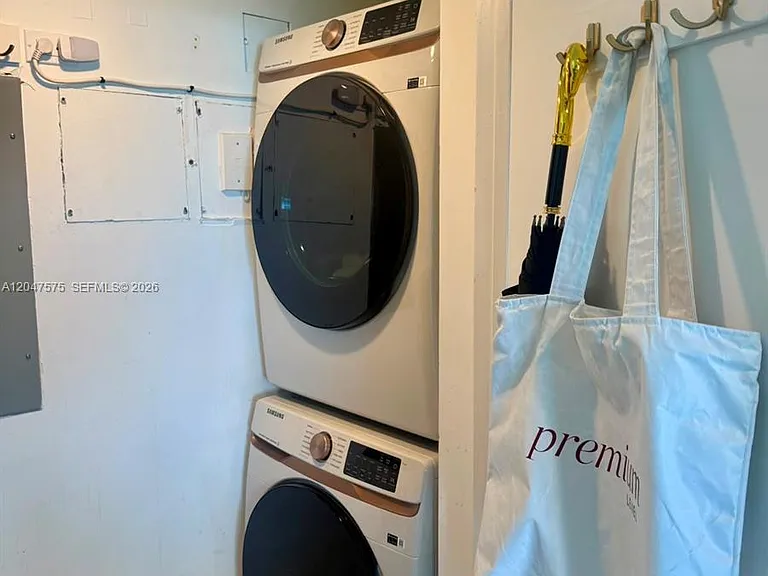 9201 Collins Ave #826 — Photo 4