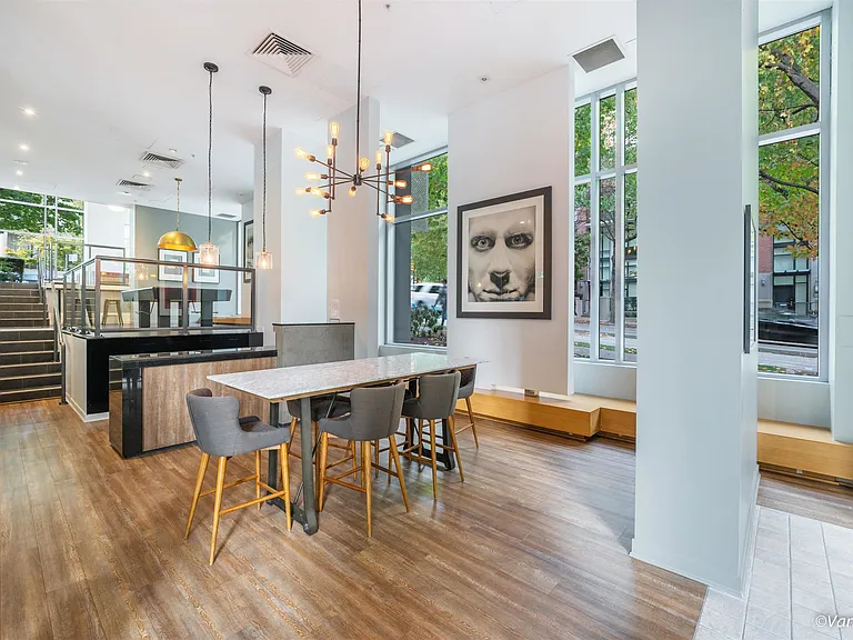 1010 Richards St #1703 — Photo 19