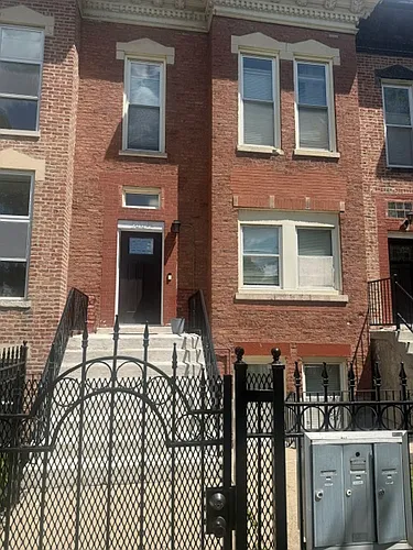 2442 W Taylor St #G Photo 1