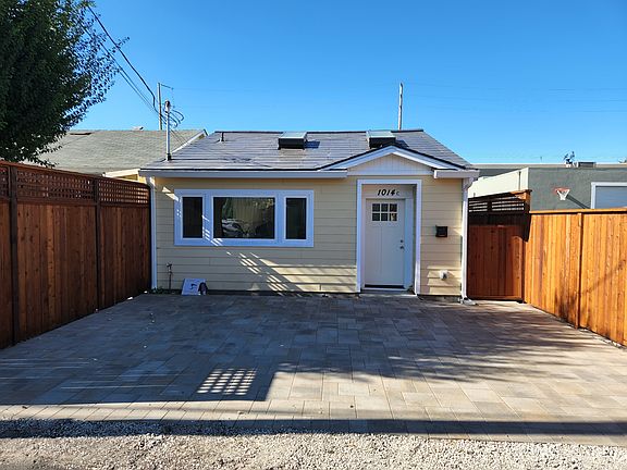 2nd image of 1014 Machin Ave #C