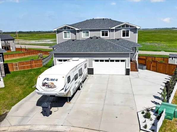 61 S Hanson Ln NE, Rocky View County, AB T0J 1X1