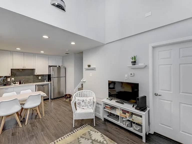 935 La Posada Dr #213 — Photo 11