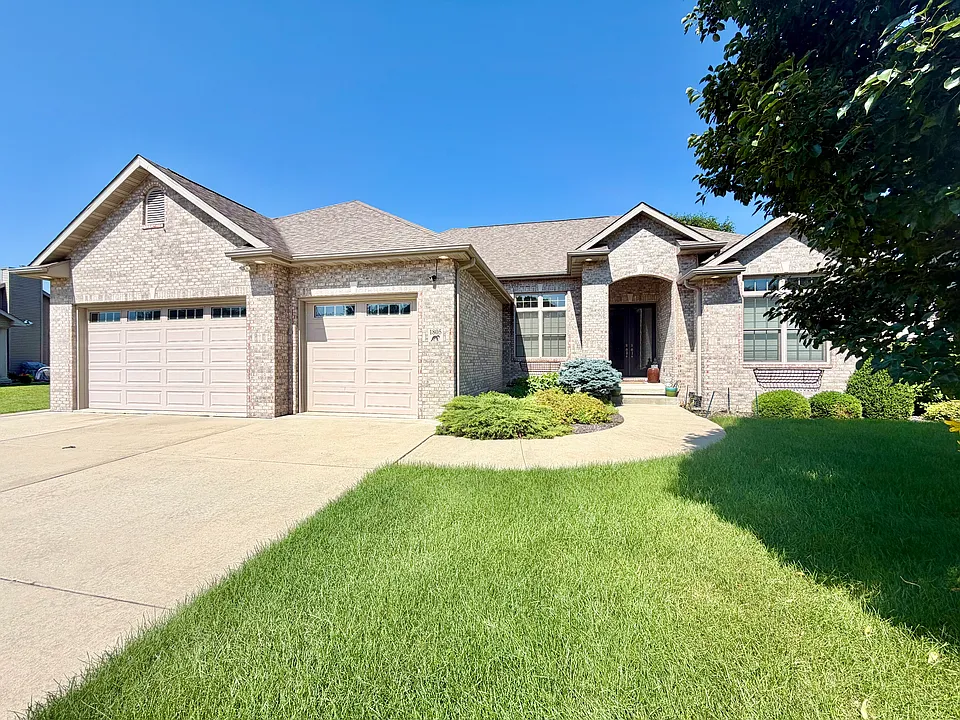 1805 Blue Stone Dr