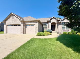 1805 Blue Stone Dr, Springfield, IL 62704