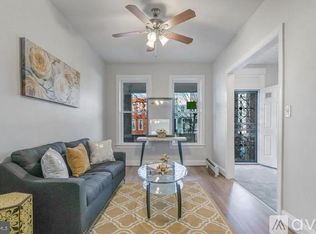 237 15th St SE #1, Washington, DC 20003