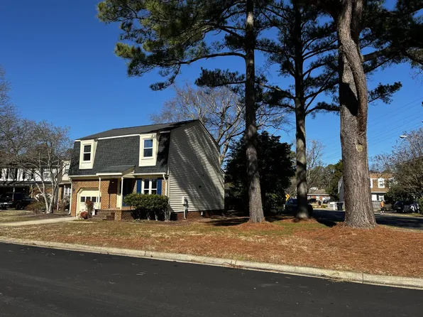 2300 Wood Beach Lndg, Virginia Beach, VA 23455