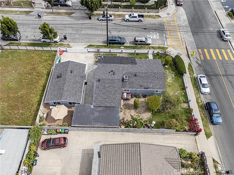 12943 Bess Ave — Photo 29