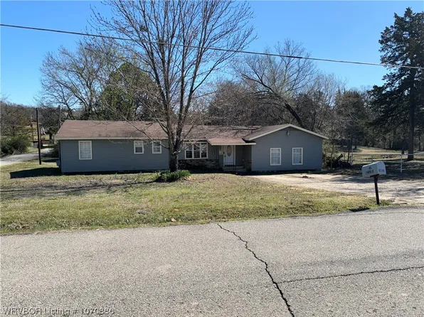 825 S Webb Ln, Poteau, OK 74953