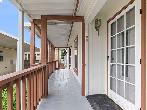 3rd image of 3263 Vineyard Ave Space 187