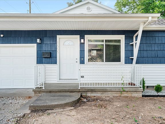 2nd image of 1666 Oakland Ave