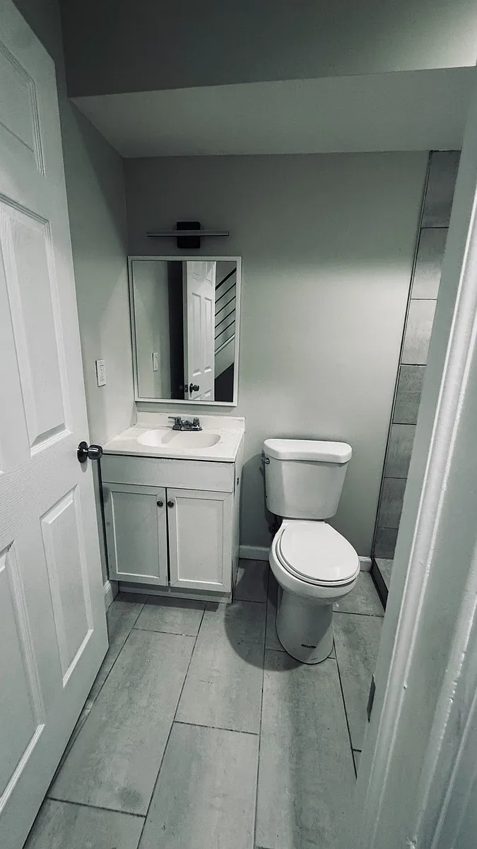 Building Photo - 228 S Edgewood St #1