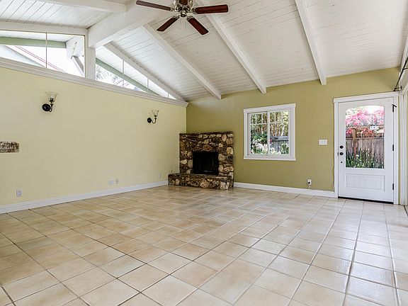 3rd image of 5112 Sandpiper Way