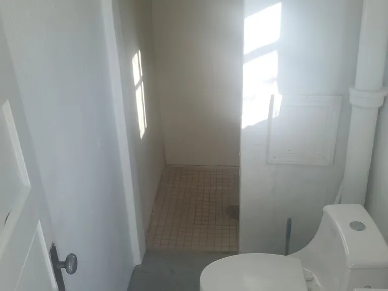 712 Austin St #3 — Photo 11