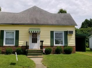 712 N 17th St, Herrin, IL 62948