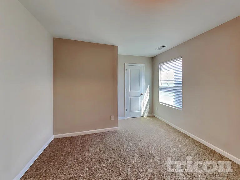 324 Merigold Way — Photo 12