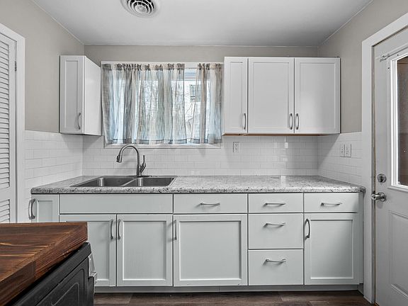 4th image of 3632 15th Avenue Ct