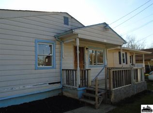 118 8th St, Huntington, WV 25705