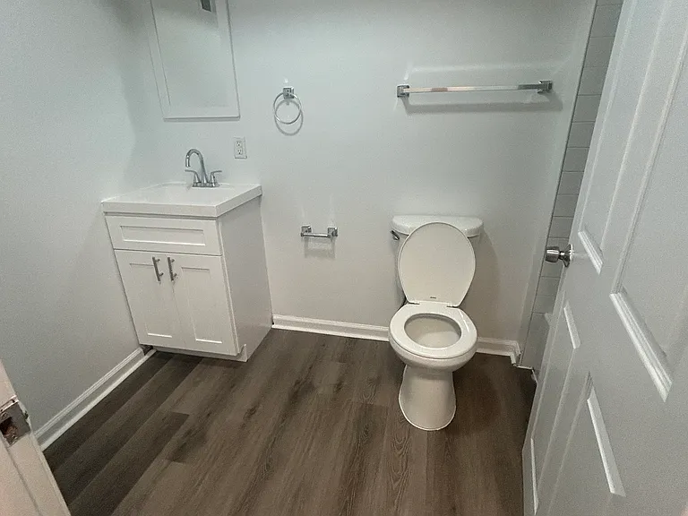 40 12th Ave #6 — Photo 10