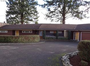 2050 Ivy Ave, Reedsport, OR 97467