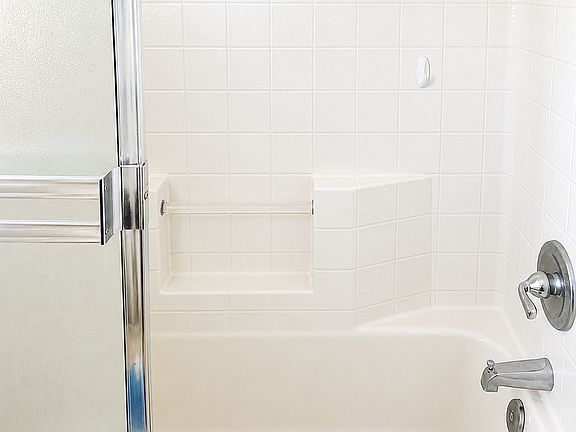 2nd image of 715 S Walnut Ave #3