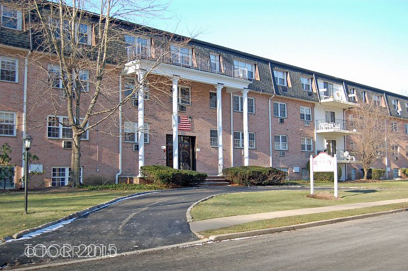 1st image of 550 Fairview Ave #311-5311