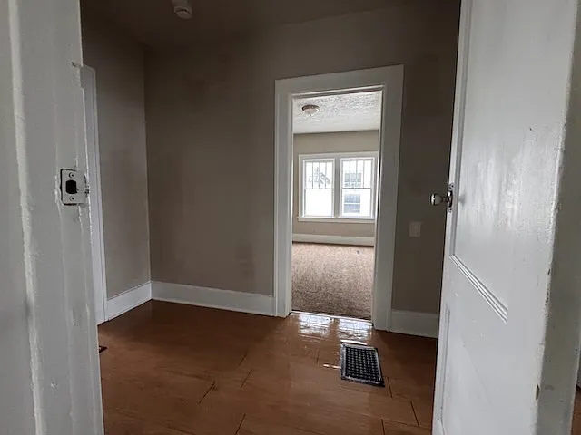 105 Dickinson St SW #2 — Photo 9