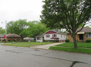 1080 Homestead Rd, South Euclid, OH 44121