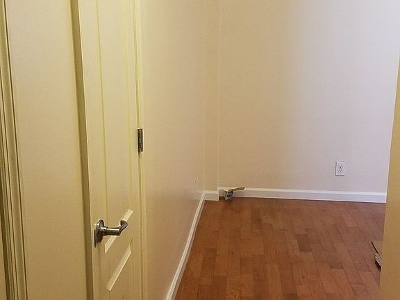 4th image of 2 Stoddard Pl APT 1D