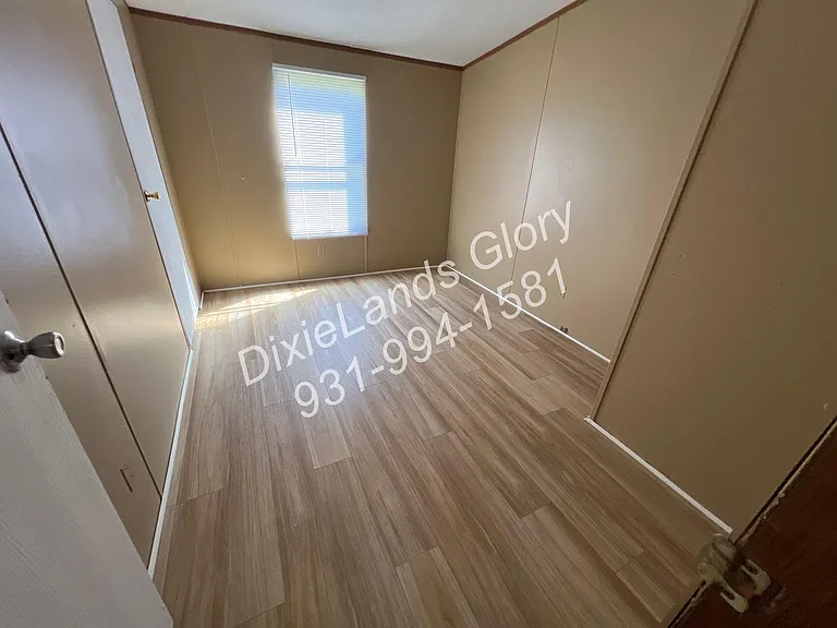 313 Breeding Ln — Photo 18