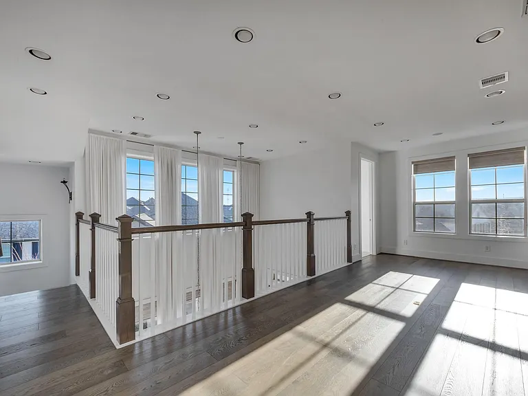 9623 Towne Lake Pkwy — Photo 15
