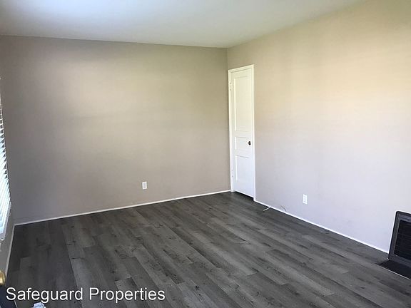 2nd image of 2118 Montair Ave #2116