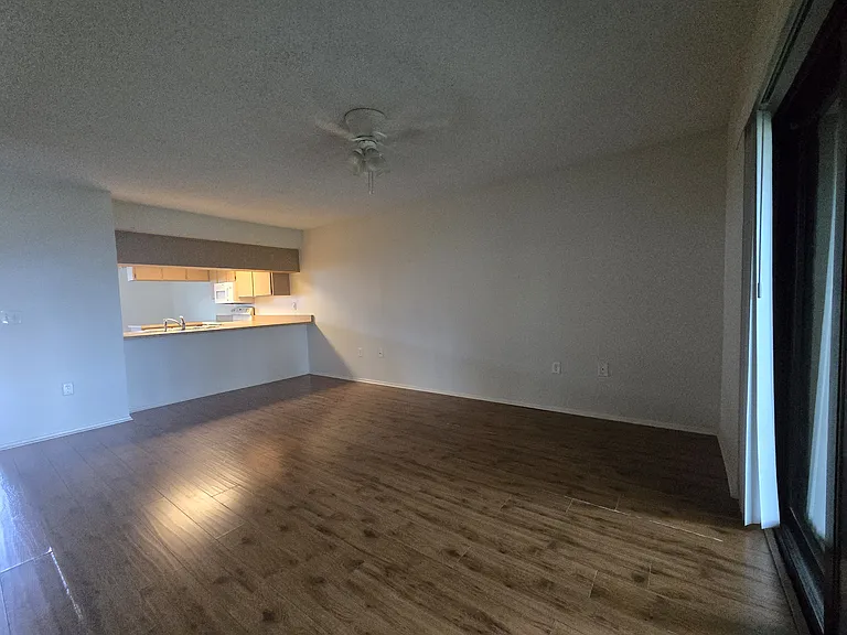 515 Landings Way — Photo 8