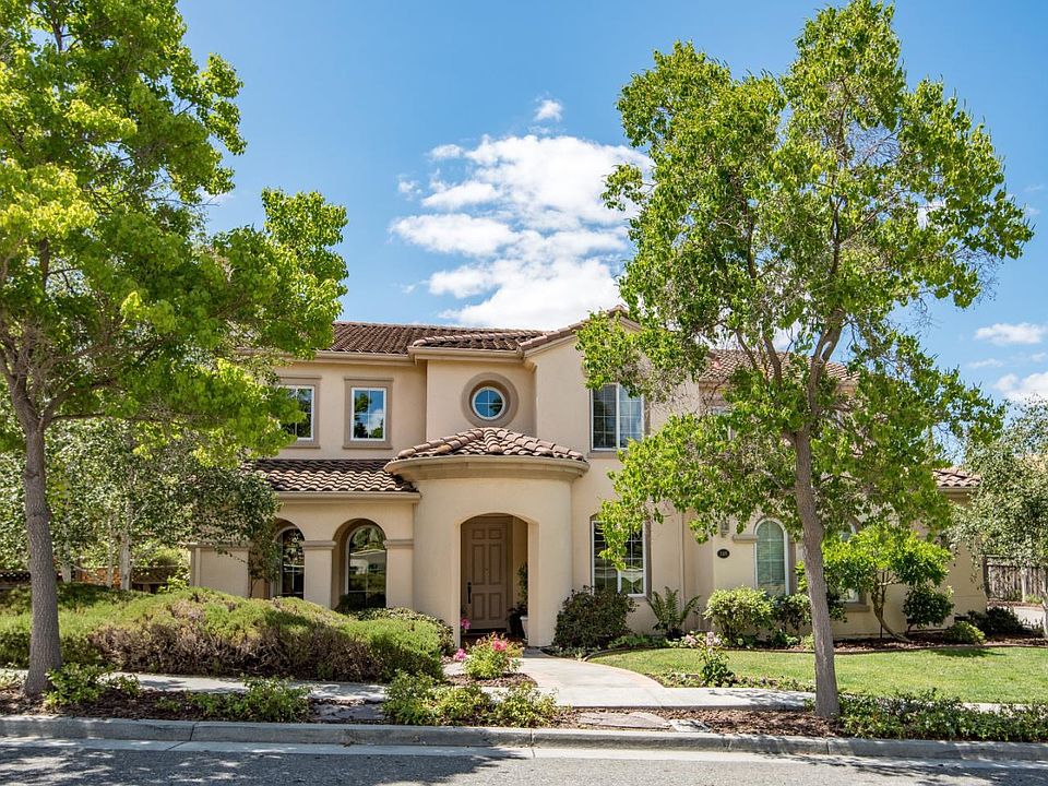 1st image of 5315 Laurel Canyon Dr
