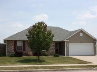 6180 N Gregory Dr, Columbia, MO 65202
