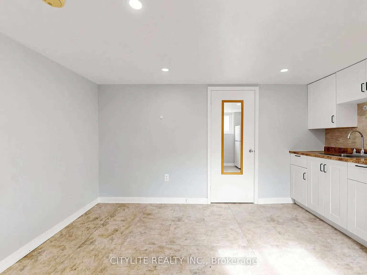 2 bed, $1,600 — Photo 4