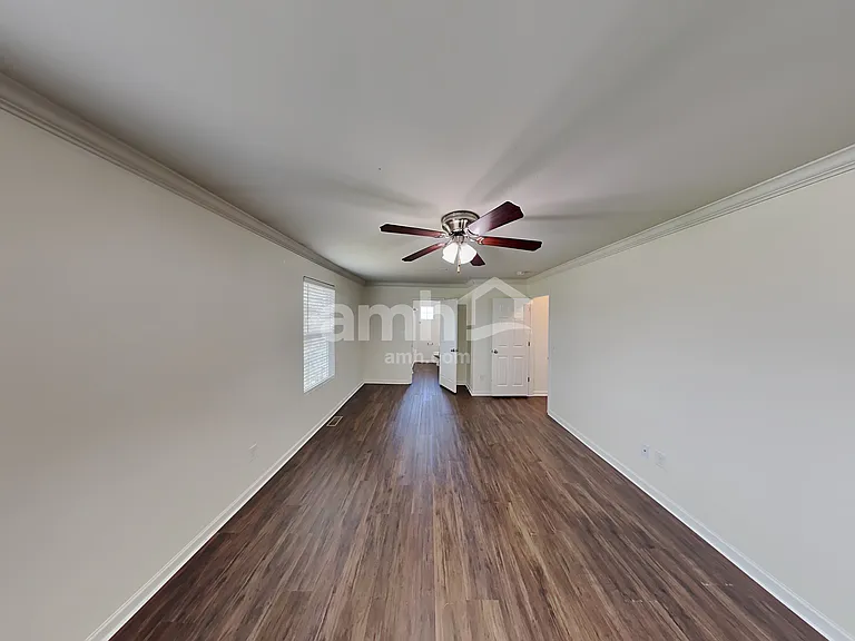 661 Wolfeboro Ln — Photo 11