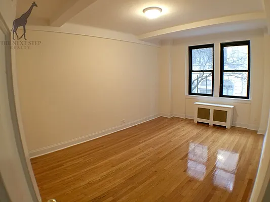 Rented by Next Step Realty New York LLC | media 7