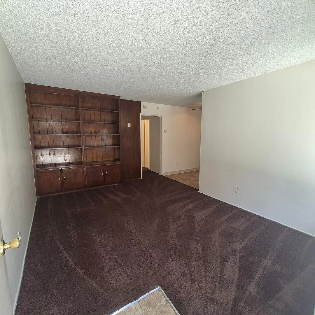 4515 35th Street — Photo 2