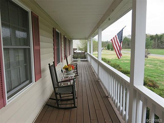 3rd image of 3808 Three Foxes Dr