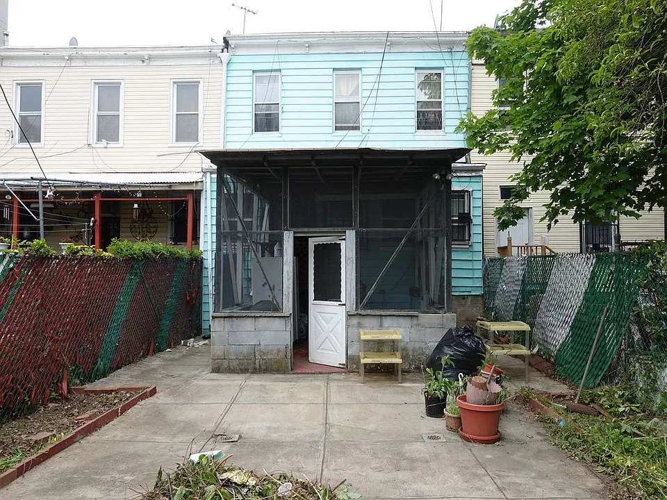 Building Photo 3