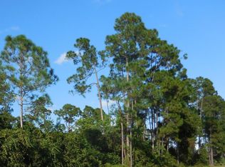 1562 SW Kosnar Ave, Port Saint Lucie, FL 34953