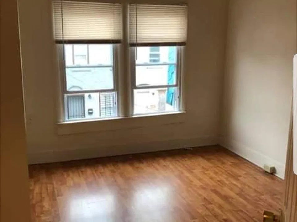 1121 Conrad St